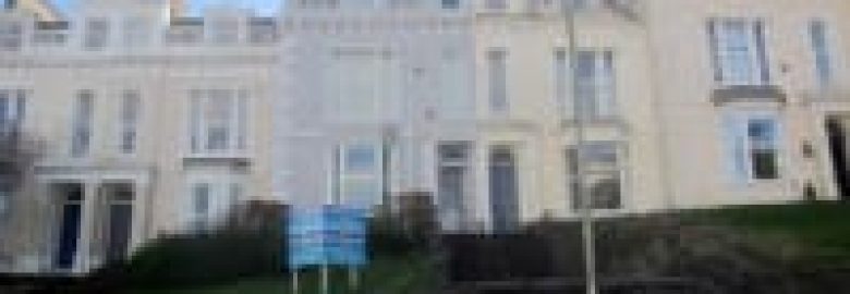 Dental & Implant Centre